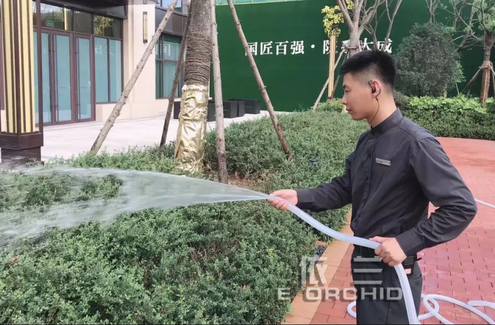 石榴物业员工工作服图片